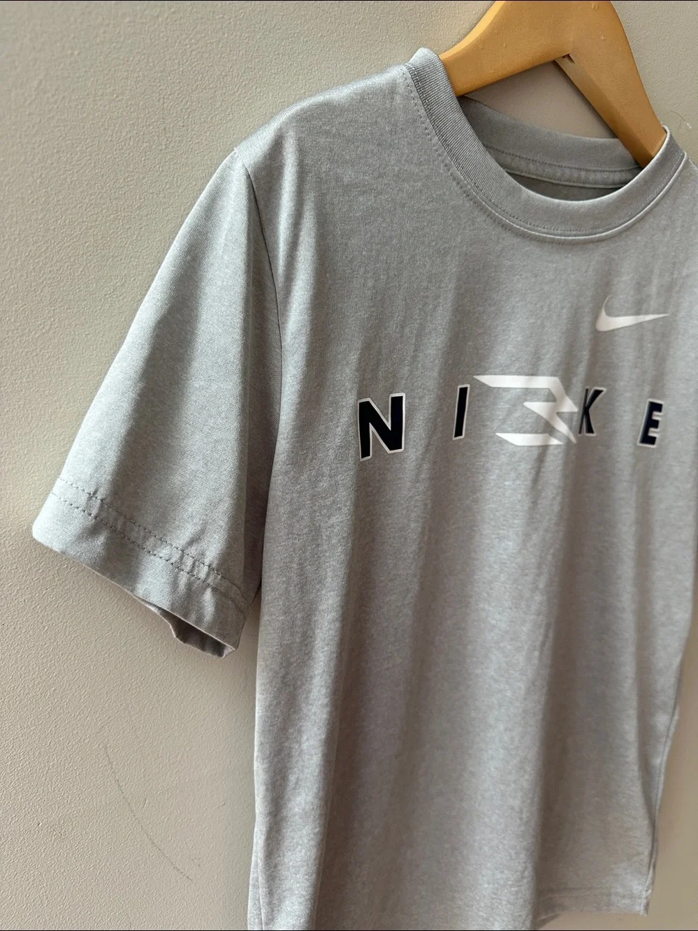 Nike Kids' Dri-FIT Gray Logo T-Shirt Size Small